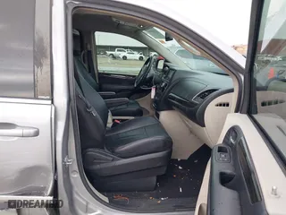 2014 Chrysler Town & Country Touring with VIN 2C4RC1BG0ER234277, listed as a IAAI auction lot 41441067 with 94,314 mi miles. Bid and sale history available at carsss.com. Image 5.