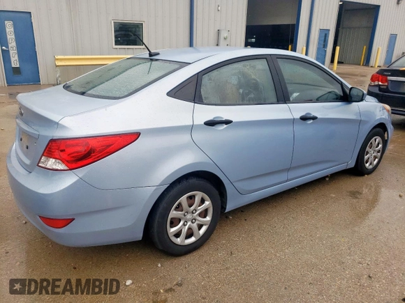 2012 Hyundai Accent GLS z VIN KMHCT4AE8CU058971, wystawiony jako Copart lot #55045825 z przebiegiem 103 497 mil mil oraz Szkody całkowita. Historia ofert i sprzedaży dostępna na DreamBid. Obrazek 3.