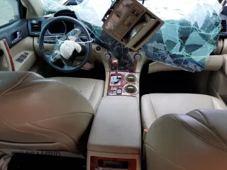 2013 Toyota Highlander Limited with VIN 5TDYK3EH4DS136616, listed as a Copart auction lot 61164425 with Not provided miles and Clean title. Bid and sale history available at DreamBid. Image 8.