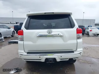2011 Toyota 4Runner SR5 with VIN JTEZU5JR7B5014100, listed as a IAAI auction lot 41769637 with 215,474 mi miles. Bid and sale history available at carsss.com. Image 16.
