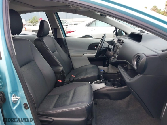 2013 Toyota Prius c One with VIN JTDKDTB33D1055466, listed as a IAAI auction lot 39803165 with 173,123 mi miles. Bid and sale history available at carsss.com. Image 5.