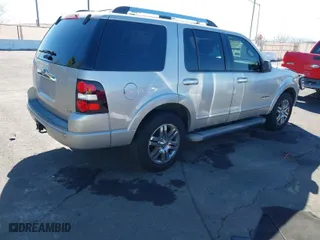 2006 Ford Explorer Limited with VIN 1FMEU75E76UA34425, listed as a IAAI auction lot 41885762 with 144,207 mi miles. Bid and sale history available at carsss.com. Image 4.
