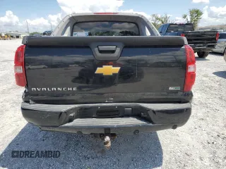 2011 Chevrolet Avalanche LT with VIN 3GNMCFE07BG166901, listed as a Copart auction lot 61734405 with 269,796 mi miles and Salvage title. Bid and sale history available at DreamBid. Image 6.