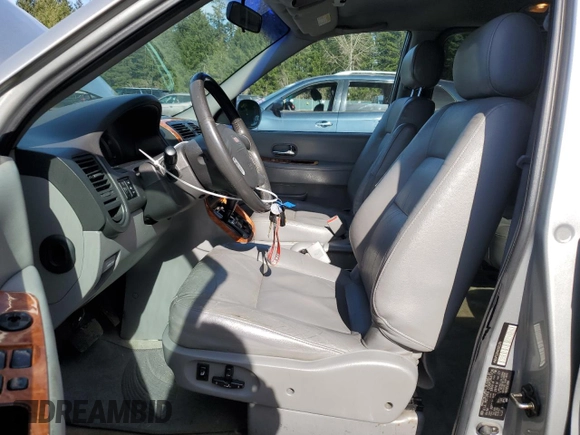 2004 Kia Sedona LX with VIN KNDUP131646582289, listed as a Copart auction lot 47321625 with 207,453 mi miles and Salvage Title. Bid and sale history available at carsss.com. Image 7.