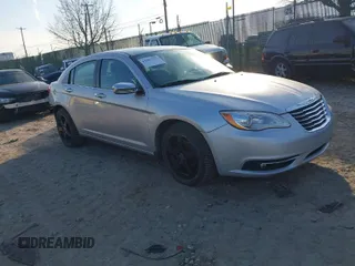 2012 Chrysler 200 Limited with VIN 1C3CCBCG2CN305455, listed as a IAAI auction lot 41907553 with 121,159 mi miles. Bid and sale history available at carsss.com. Image 1.