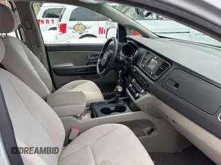 2018 Kia Sedona L with VIN KNDMA5C12J6403394, listed as a Copart auction lot 47021955 with 185,060 mi miles and Clean Title. Bid and sale history available at carsss.com. Image 5.