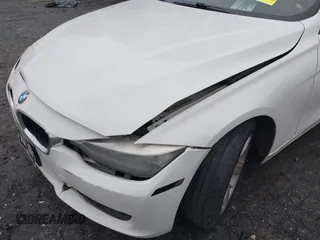 2015 BMW 3 Series 320i with VIN WBA3B1C51FP831380, listed as a IAAI auction lot 41044053 with 187,660 mi miles. Bid and sale history available at carsss.com. Image 6.