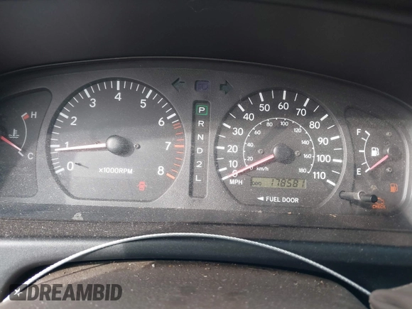 1999 Toyota Sienna LE with VIN 4T3ZF13C2XU136847, listed as a IAAI auction lot 41663608 with 178,581 mi miles. Bid and sale history available at carsss.com. Image 7.