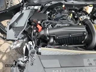 2025 Ford Mustang EcoBoost z VIN 1FA6P8TH4S5121857, wystawiony jako Copart lot #63702595 z przebiegiem 977 mil mil oraz Szkoda całkowita • Salvage title. Historia ofert i sprzedaży dostępna na DreamBid. Obrazek 13.