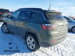 2018 Jeep Compass Latitude with VIN 3C4NJDBB6JT366543, listed as a IAAI auction lot 41553049 with 123,251 mi miles. Bid and sale history available at carsss.com. Image 3.