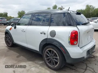 2015 MINI Countryman with VIN WMWZB3C57FWR46707, listed as a IAAI auction lot 42114457 with 137,356 mi miles and . Bid and sale history available at DreamBid. Image 3.