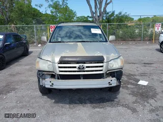 2006 Toyota Highlander with VIN JTEGP21A660103005, listed as a IAAI auction lot 41806730 with 262,838 mi miles. Bid and sale history available at carsss.com. Image 12.