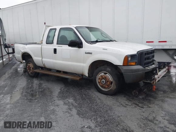 2005 Ford F-350 with VIN 1FTSX315X5EC34141, listed as a IAAI auction lot 41645453 with 498,863 mi miles and . Bid and sale history available at DreamBid. Image 1.