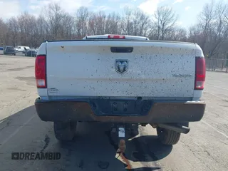 2018 Ram 2500 Tradesman с VIN 3C6UR5CJ2JG379628, выставлен на аукционе IAAI как лот 41920665 с пробегом Не указан миль и . История ставок и продаж доступна на DreamBid. Изображение 15.