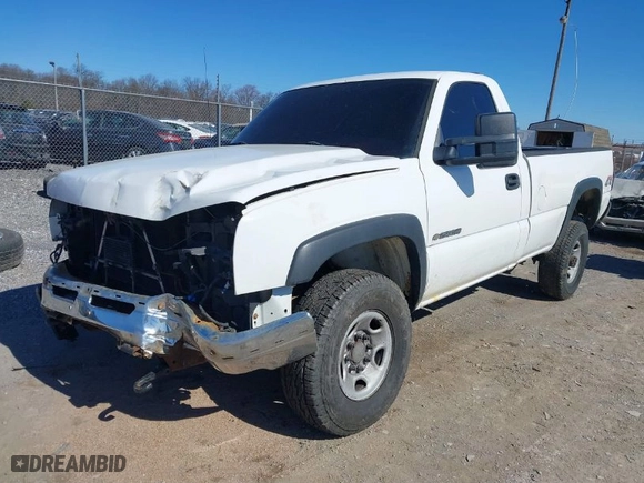 2005 Chevrolet Silverado 2500HD with VIN 1GCHK24U85E327875, listed as a IAAI auction lot 41904688 with 94,071 mi miles. Bid and sale history available at carsss.com. Image 2.