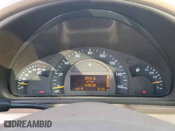 2002 Mercedes-Benz C 230/260/280/320 with VIN WDBRF61J42F262487, listed as a Copart auction lot 47354225 with 128,238 mi miles and Salvage Title. Bid and sale history available at DreamBid. Image 9.