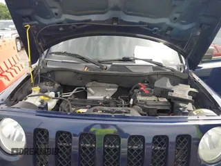 2015 Jeep Patriot High Altitude z VIN 1C4NJRFB9FD424889, wystawiony jako IAAI lot #42812531 z przebiegiem 140 173 mil mil oraz . Historia ofert i sprzedaży dostępna na DreamBid. Obrazek 10.