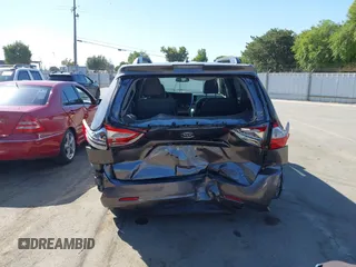 2018 Toyota Sienna XLE Auto Access Seat with VIN 5TDYZ3DC9JS910954, listed as a IAAI auction lot 42508405 with 90,029 mi miles and . Bid and sale history available at DreamBid. Image 17.