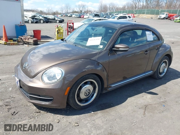 2013 Volkswagen Beetle 2.5L с VIN 3VWJP7AT1DM601306, выставлен на аукционе IAAI как лот 41846490 с пробегом 117 082 миль миль и . История ставок и продаж доступна на DreamBid. Изображение 17.