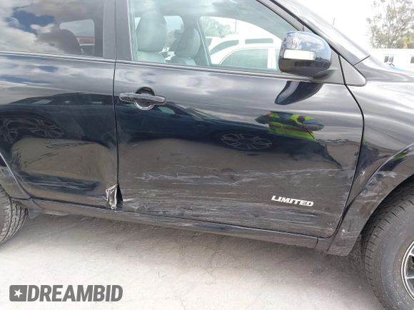 2011 Toyota RAV4 Ltd with VIN 2T3DK4DVXBW059080, listed as a IAAI auction lot 41916214 with 162,840 mi miles. Bid and sale history available at carsss.com. Image 6.