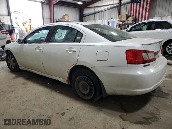 2012 Mitsubishi Galant ES z VIN 4A32B3FF7CE025417, wystawiony jako Copart lot #67848104 z przebiegiem 136 586 mil mil oraz Szkoda całkowita • Salvage title. Historia ofert i sprzedaży dostępna na DreamBid. Obrazek 2.