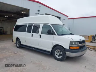2011 Chevrolet Express Passenger 1LT z VIN 1GAZG1FG5B1106432, wystawiony jako IAAI lot #42356831 z przebiegiem 216 679 mil mil oraz . Historia ofert i sprzedaży dostępna na DreamBid. Obrazek 1.