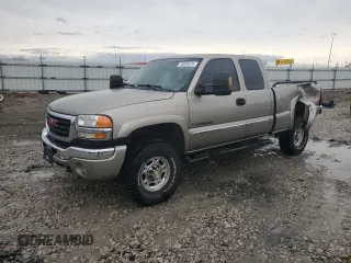 2003 GMC Sierra 2500HD SLE z VIN 1GTHK29UX3E109622, wystawiony jako Copart lot #78235474 z przebiegiem 203 008 mil mil oraz Szkoda całkowita • Salvage title. Historia ofert i sprzedaży dostępna na DreamBid. Obrazek 1.