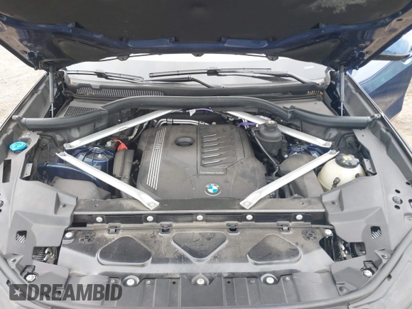 2022 BMW X5 xDrive40i z VIN 5UXCR6C08N9J99866, wystawiony jako IAAI lot #42215532 z przebiegiem 53 484 mil mil oraz . Historia ofert i sprzedaży dostępna na DreamBid. Obrazek 10.