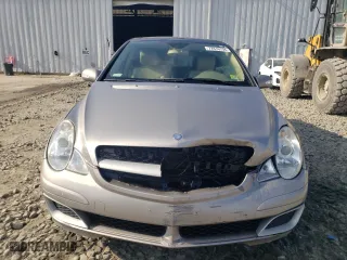 2006 Mercedes-Benz R-Class 3.5L with VIN 4JGCB65E46A024329, listed as a Copart auction lot 72816794 with 161,451 mi miles and Salvage Title. Bid and sale history available at carsss.com. Image 5.
