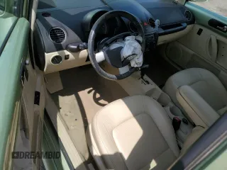 2008 Volkswagen Beetle SE with VIN 3VWRW31C78M509931, listed as a Copart auction lot 56645275 with 136,436 mi miles and Salvage title. Bid and sale history available at DreamBid. Image 8.