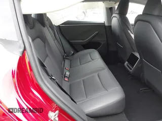 2024 Tesla Model 3 with VIN 5YJ3E1EA7RF785461, listed as a IAAI auction lot 41840091 with 8,414 mi miles. Bid and sale history available at carsss.com. Image 8.