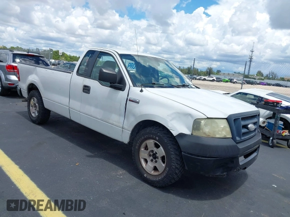 2006 Ford F-150 XL z VIN 1FTRF12W86KB54661, wystawiony jako IAAI lot #42581375 z przebiegiem 309 793 mil mil oraz . Historia ofert i sprzedaży dostępna na DreamBid. Obrazek 1.