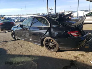 2012 Mercedes-Benz C 250 Sport z VIN WDDGF4HB0CA619034, wystawiony jako Copart lot #44616565 z przebiegiem Nie podano mil oraz Szkoda całkowita • Salvage title. Historia ofert i sprzedaży dostępna na DreamBid. Obrazek 2.