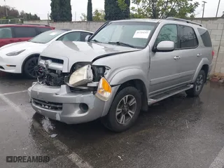 2006 Toyota Sequoia SR5 with VIN 5TDZT34A36S283826, listed as a IAAI auction lot 41724243 with 147,787 mi miles. Bid and sale history available at carsss.com. Image 2.