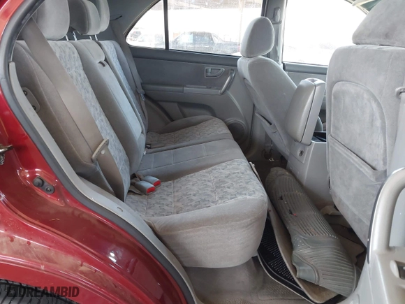 2007 Kia Sorento EX with VIN KNDJD736575733627, listed as a IAAI auction lot 42069259 with 233,005 mi miles. Bid and sale history available at carsss.com. Image 8.