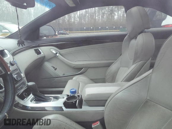 2013 Cadillac CTS Premium with VIN 1G6DP1E30D0100548, listed as a Copart auction lot 43696995 with Not Provided miles and Salvage Title. Bid and sale history available at DreamBid. Image 7.