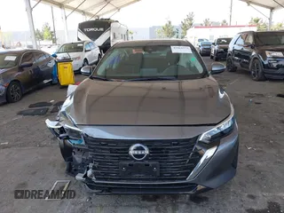 2024 Nissan Sentra SV with VIN 3N1AB8CV8RY375192, listed as a IAAI auction lot 41862373 with 3,652 mi miles. Bid and sale history available at carsss.com. Image 11.
