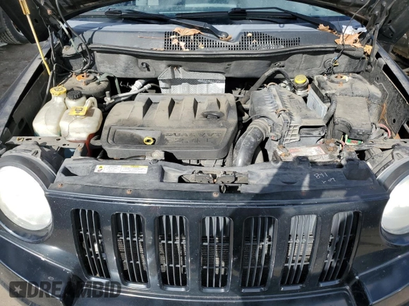 2007 Jeep Compass Sport with VIN 1J8FF47W17D168087, listed as a Copart auction lot 46743875 with 125,024 mi miles and Clean Title. Bid and sale history available at carsss.com. Image 12.
