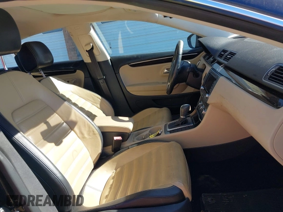 2013 Volkswagen CC VR6 Lux with VIN WVWHU7AN1DE500803, listed as a IAAI auction lot 41740233 with 225,202 mi miles. Bid and sale history available at carsss.com. Image 8.