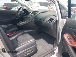 2010 Lexus HS 250h z VIN JTHBB1BA6A2014293, wystawiony jako IAAI lot #41948412 z przebiegiem 224 399 mil mil oraz . Historia ofert i sprzedaży dostępna na DreamBid. Obrazek 5.
