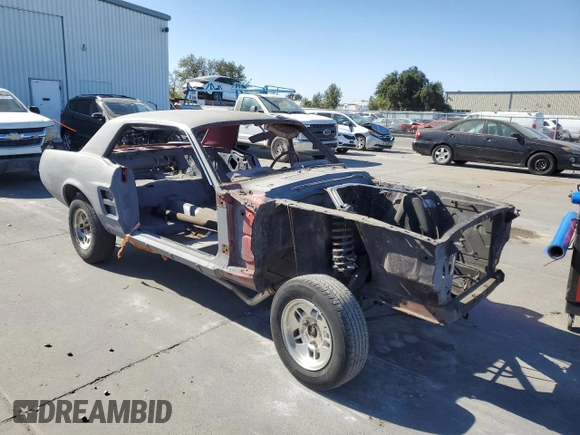 1967 Ford Mustang z VIN 7R01C187037, wystawiony jako Copart lot #76797114 z przebiegiem Nie podano mil oraz Szkoda całkowita • Salvage title. Historia ofert i sprzedaży dostępna na DreamBid. Obrazek 4.