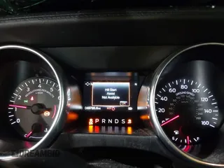 2021 Ford Mustang EcoBoost z VIN 1FA6P8TH4M5126706, wystawiony jako IAAI lot #42465164 z przebiegiem 49 795 mil mil oraz . Historia ofert i sprzedaży dostępna na DreamBid. Obrazek 15.