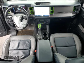 2022 Ford Bronco with VIN 1FMDE5DH3NLA98846, listed as a Copart auction lot 55818355 with 32,120 mi miles and Salvage title. Bid and sale history available at DreamBid. Image 8.