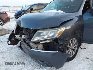 2013 Nissan Pathfinder SV with VIN 5N1AR2MM1DC622173, listed as a IAAI auction lot 41301254 with 145,903 mi miles. Bid and sale history available at carsss.com. Image 6.