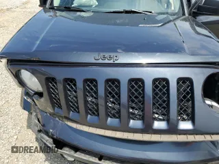 2014 Jeep Patriot Altitude with VIN 1C4NJPBA4ED927701, listed as a Copart auction lot 58413245 with 107,168 mi miles and Clean title. Bid and sale history available at DreamBid. Image 11.