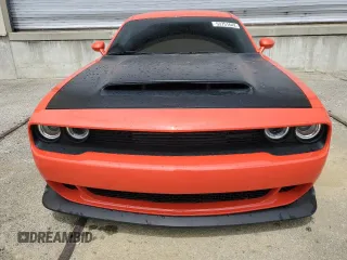 2018 Dodge Challenger z VIN 2C3CDZH98JH102074, wystawiony jako Copart lot #53751642 z przebiegiem 24 576 mil mil oraz Nie do naprawy • Non repairable. Historia ofert i sprzedaży dostępna na DreamBid. Obrazek 1.