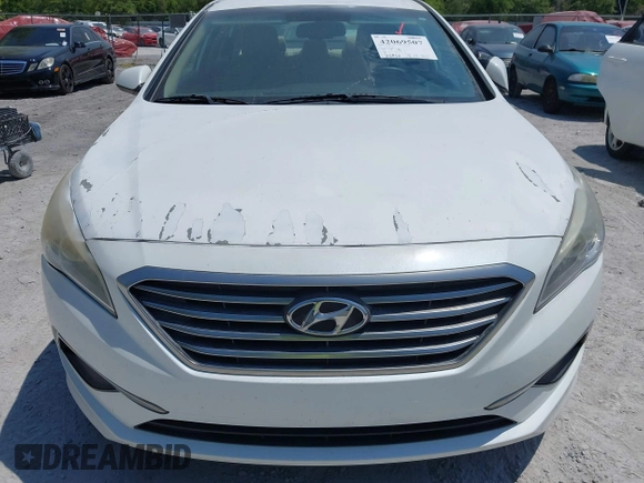 2016 Hyundai Sonata SE with VIN 5NPE24AF4GH289889, listed as a IAAI auction lot 42069507 with 85,938 mi miles and . Bid and sale history available at carsss.com. Image 6.