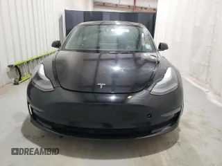 2022 Tesla Model 3 Long Range with VIN 5YJ3E1EB1NF289638, listed as a Copart auction lot 53390035 with 135,898 mi miles and Clean Title. Bid and sale history available at DreamBid. Image 5.