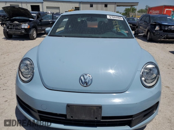 2012 Volkswagen Beetle 2.5L PZEV with VIN 3VWJP7AT2CM602835, listed as a Copart auction lot 61644465 with 92,805 mi miles and Clean title. Bid and sale history available at DreamBid. Image 5.