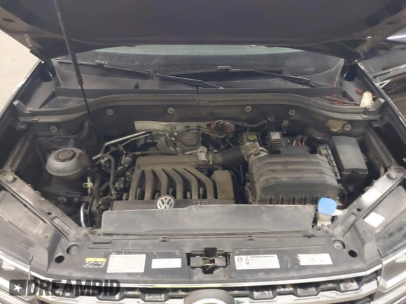 2018 Volkswagen Atlas SEL z VIN 1V2RR2CAXJC548261, wystawiony jako IAAI lot #41650478 z przebiegiem 123 399 mil mil oraz . Historia ofert i sprzedaży dostępna na DreamBid. Obrazek 10.